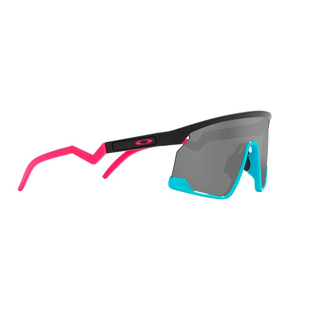 Oakley  Bxtr