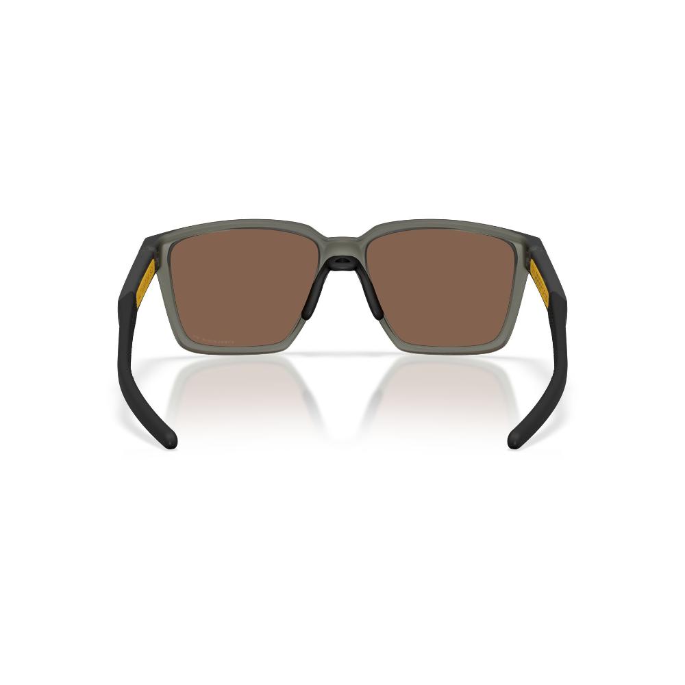 Oakley Actuator Sq